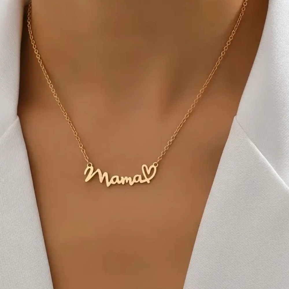 ‘Mama' Necklace